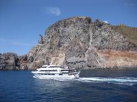 Überfahrt nach Vulcano - Blick auf die Küste von Lipari