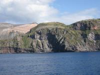 Wir verlassen Vulcano und umrunden die Insel