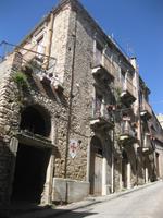 Bummel durch Montalbano Elicona