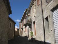 Montalbano Elicona - liebevoll restaurierte mittelalterliche Häuser und Gassen