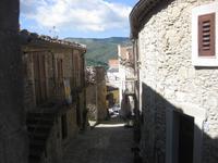 Montalbano Elicona - liebevoll restaurierte mittelalterliche Häuser und Gassen