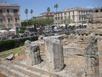 Siracusa - Piazza Pancali mit den Resten des Apollon-Tempels