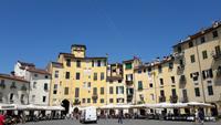 47_Lucca_Piazza d.Amfiteatro