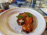 Italien, Cilento, Pozolla Bucht, gefüllte Aubergine