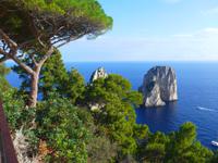 Italien, Capri, Faraglioni