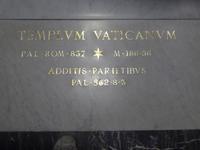 Abmessung des Petersdom - am Eingang im Fußboden eingelassen