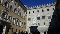 Siena (Altstadt - Piazza Salimbeni)