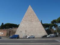 Pyramide Nähe Cimitero accatolico