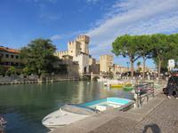 Sirmione – Uferpromenade und Scaligerburg