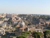 Blick vom Nationalmonument zum Forum Romanum