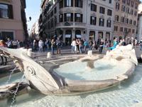 Spanische Treppe mit Brunnen