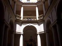 Die geniale Architektur von Boromini Kreuzgang von San Carolino alle Quatro Fontane