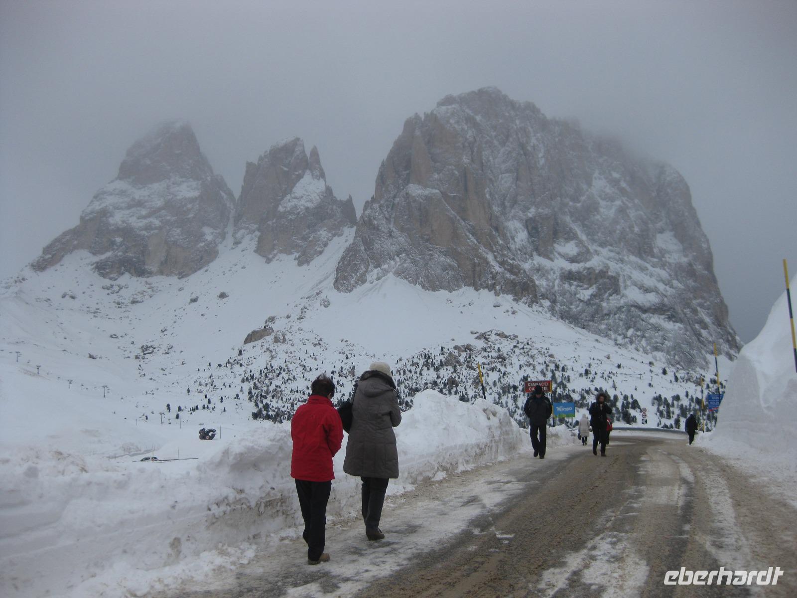 IMG_9082 Dolomitenrundfahrt - Stopp am Sellajoch