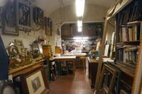 Laden eines Rahmenmachers im Stadtteil Santo Spirito