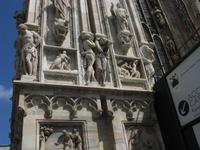 Dom mit restaurierter Fassade