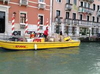 so kommen die Pakete in Venedig