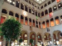 im alten Kaufhaus neben der Rialtobrücke