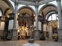 in der Kirche Salute