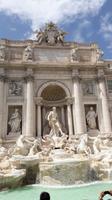 4_Rom_am Trevi Brunnen_1