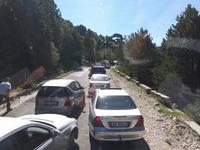 Wanderkreuzfahrt mit der Berlin - Stau in den Bergen in Albanien