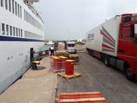 Wanderkreuzfahrt mit der Berlin  - Schiffsbeladung