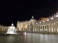 Der Petersplatz in Rom (2)