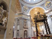 Petersdom oder die Basilika Sankt Peter im Vatikan in Rom (1)