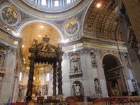 Petersdom oder die Basilika Sankt Peter im Vatikan in Rom (2)