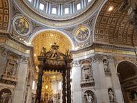 Petersdom oder die Basilika Sankt Peter im Vatikan in Rom (17)