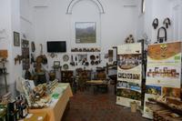 Geschäft in Castellbuono mit Agrarprodukten der Region