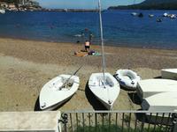 Bootfahren und Baden.