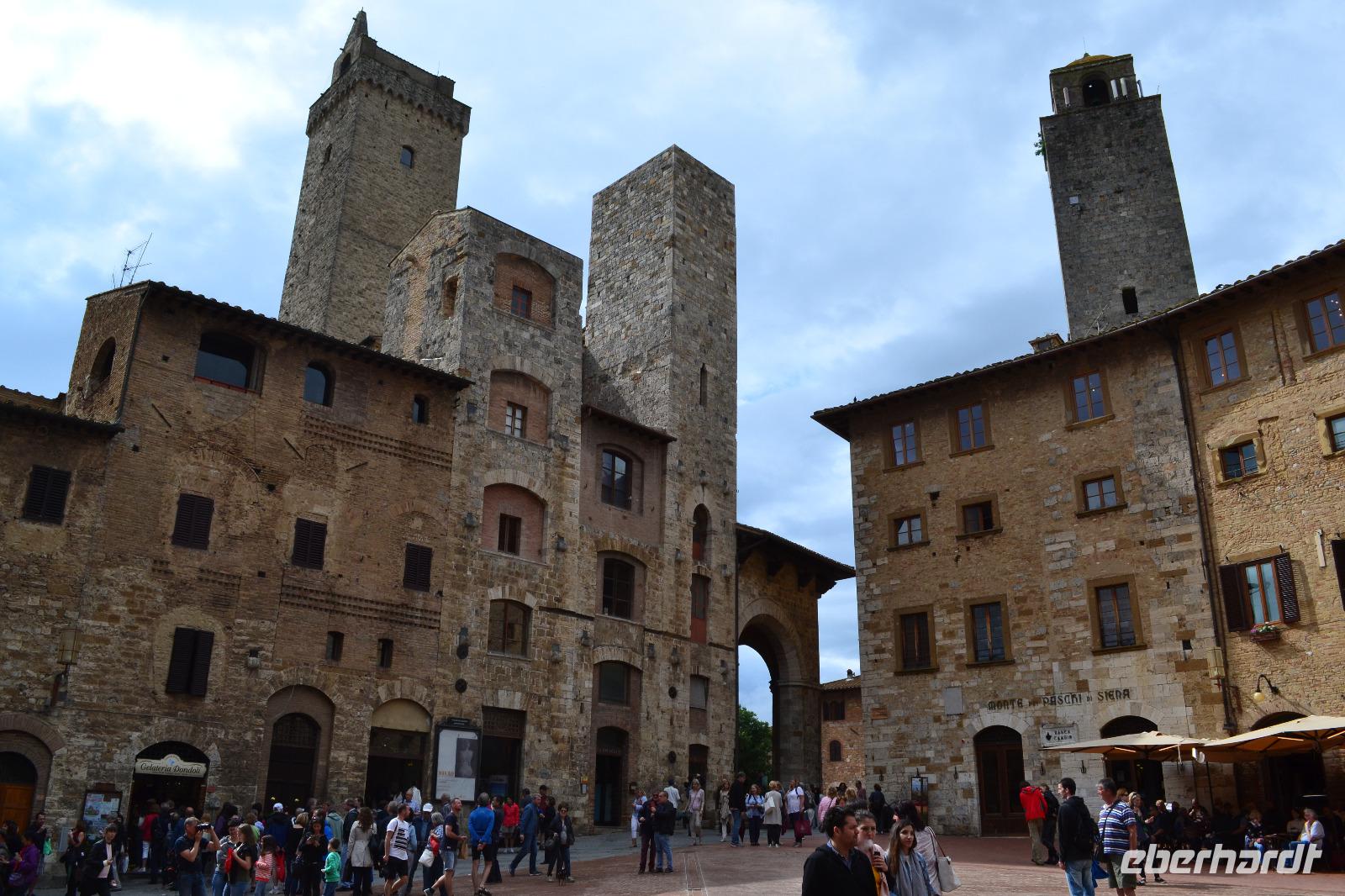 San Gimignano - An der Piazza della Zisterna