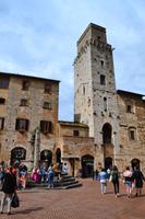 San Gimignano - An der Piazza della Zisterna