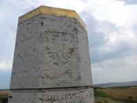 Ruinen von Castel Fiorentino, dem Sterbort von Friedrich II bei Lucena, in Apulien (Italien) (1)