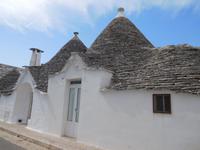 Alberobello und die Rundbauten, sogennante Trulli (Apulien - Italien) (1)