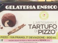 DAS EIS LOCKT SCHON AUS DER FERNE