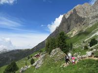 Entlang der Langkofel-Gruppe