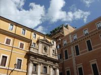 Kirche ... in der Nähe des Trevi-Brunnens