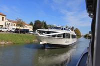 Gegenverkehr auf dem Brentakanal