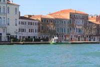 Auf dem Giudecca-Kanal in Venedig