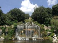 Wasserspiele im Garten