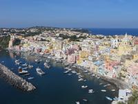 Ausblick auf den Fischerhafen von Procida