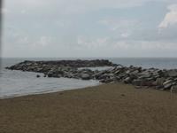 Tag 2. Blick auf das Meer an einem Regentag