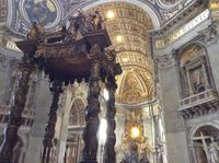 der Baldachin im Petersdom
