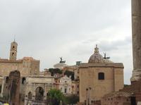 Blick zum Rathaus und dem Nationaldenkmal