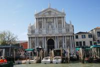 Häuser und Kirchen entlang Canale Grande