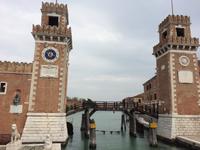 Der Eingang zum Arsenale