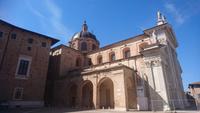 Kathedrale Urbino, klassizistischer Nachbau, nach dem Erdbeben, Urbino