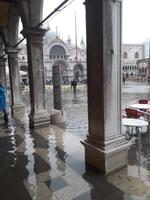  Blick zur Marcuskirche