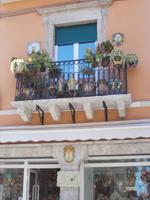 DSCN2687  geschmückte Balkone